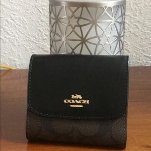 Trifold wallet